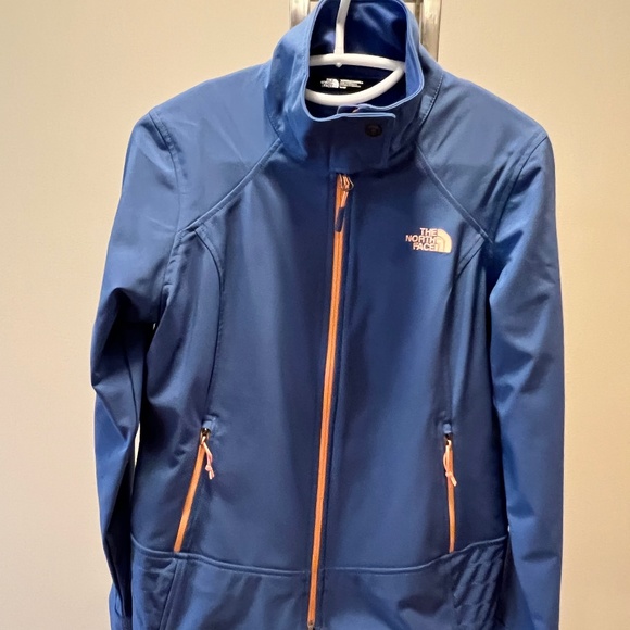 The North Face Blue Soft Shell Jacket - Picture 1 of 4